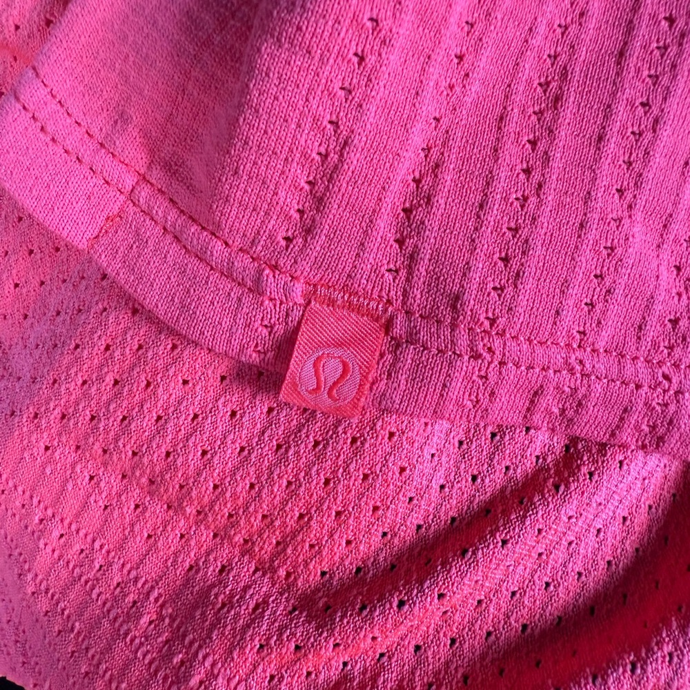 Lululemon High-Low Cropped Tank Top 4 - Picture 2 of 4